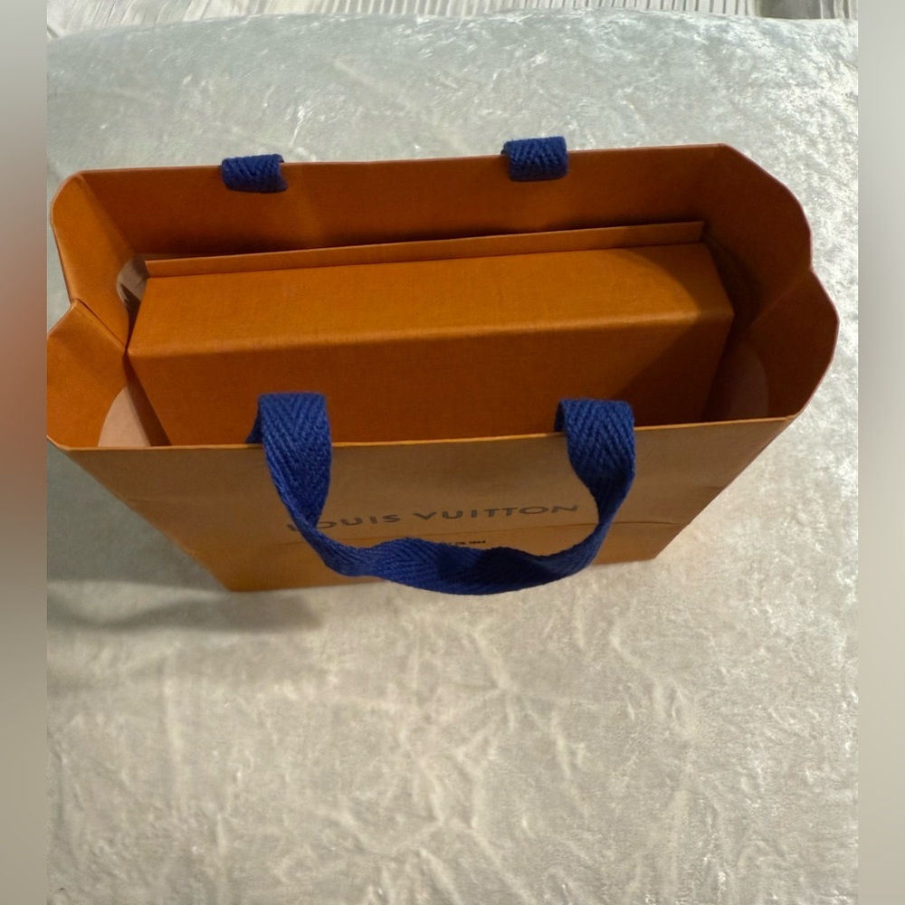 Authentic Louis Vuitton 2” Gold Earrings - Picture 7 of 11